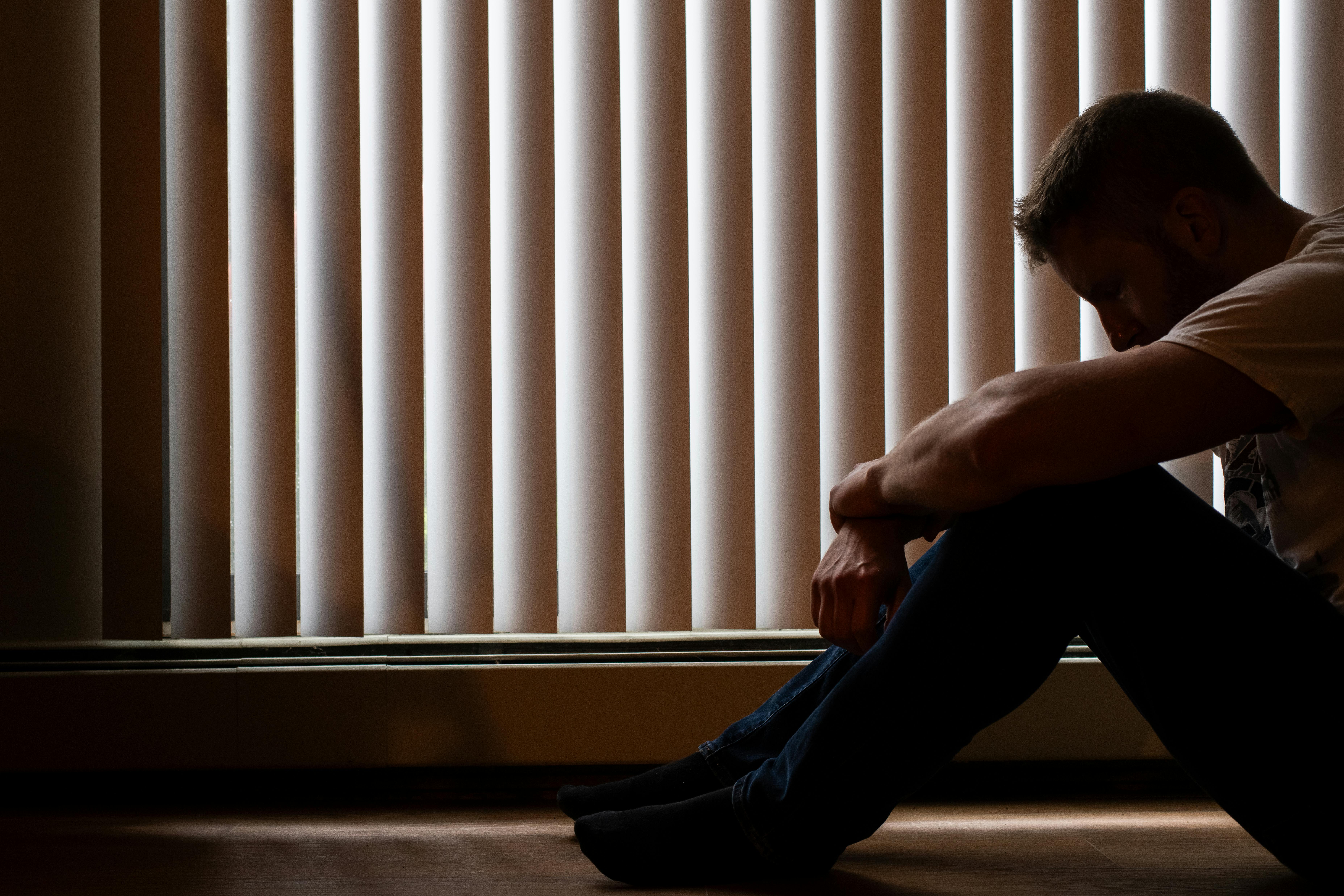 Seasonal Affective Disorder Symptoms: What to Know